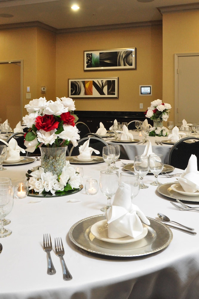 Fairfield Inn & Suites Houston-North Spring,Montgomery>>Houston,3 star