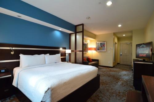 fairfield inn and suites houston north spring