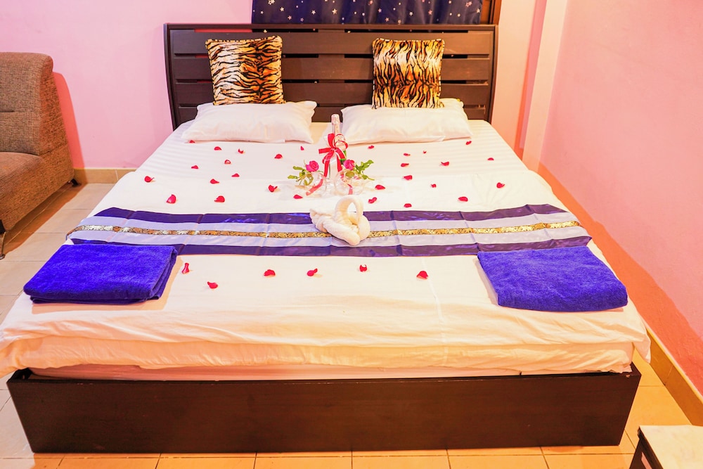 marine paradise encore