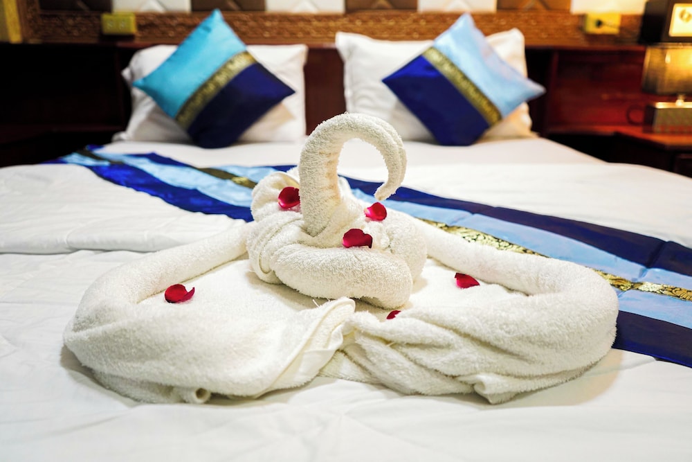 marine paradise encore