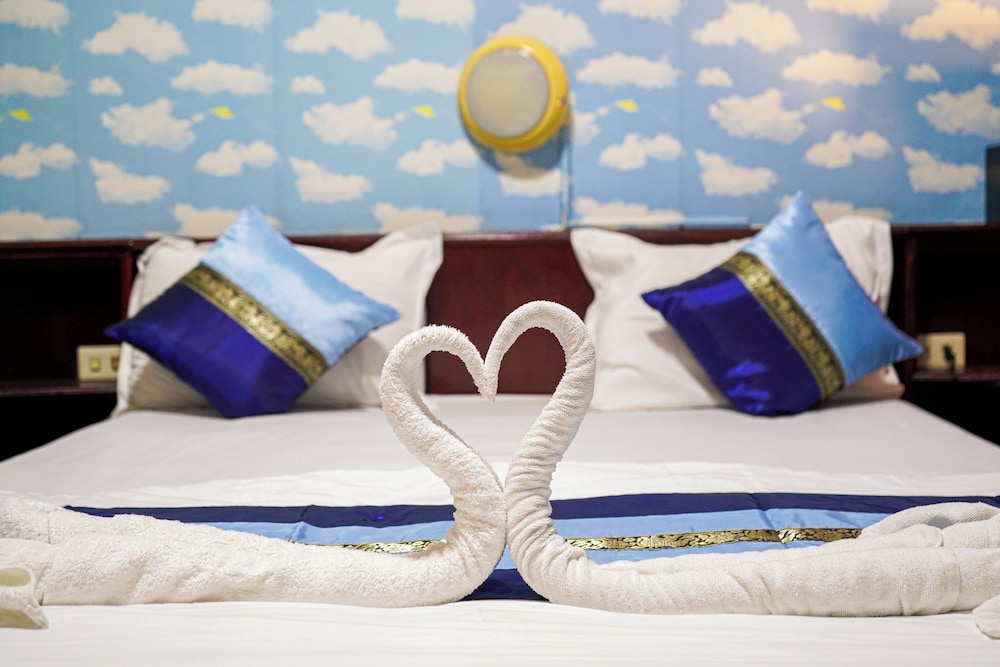 marine paradise encore