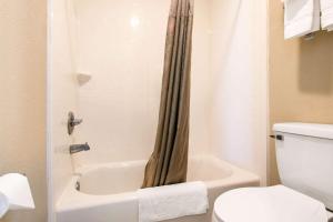 Rodeway Inn,Garvin County>>Garvin,2 star