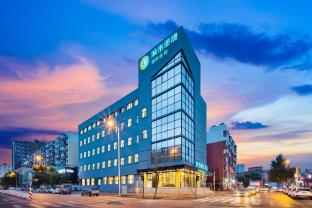 city comfort inn shenyang north railway station huigong plaza shenyang university