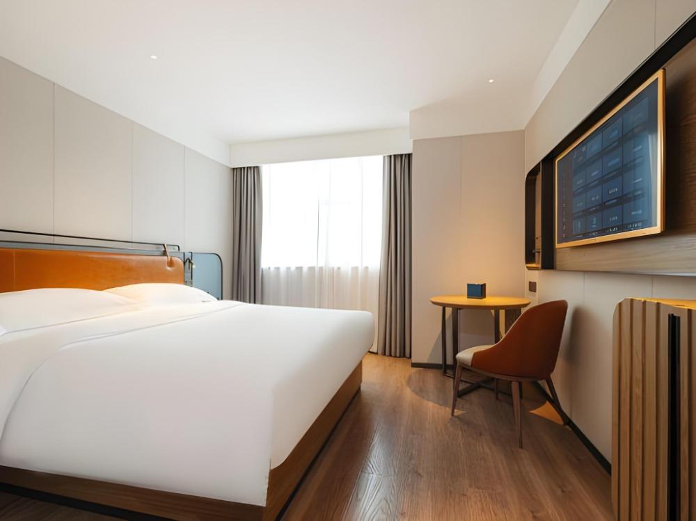 echarm hotel zhuhai qinglv road grand theater