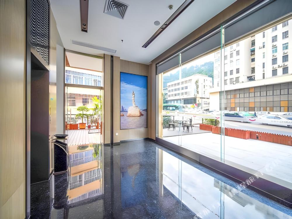 echarm hotel zhuhai qinglv road grand theater