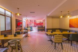 premier city comfort hotel fangchenggang executive center high speed railway station