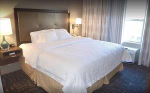 Hampton Inn Flemington,Flemington>>Bound Brook,3 star