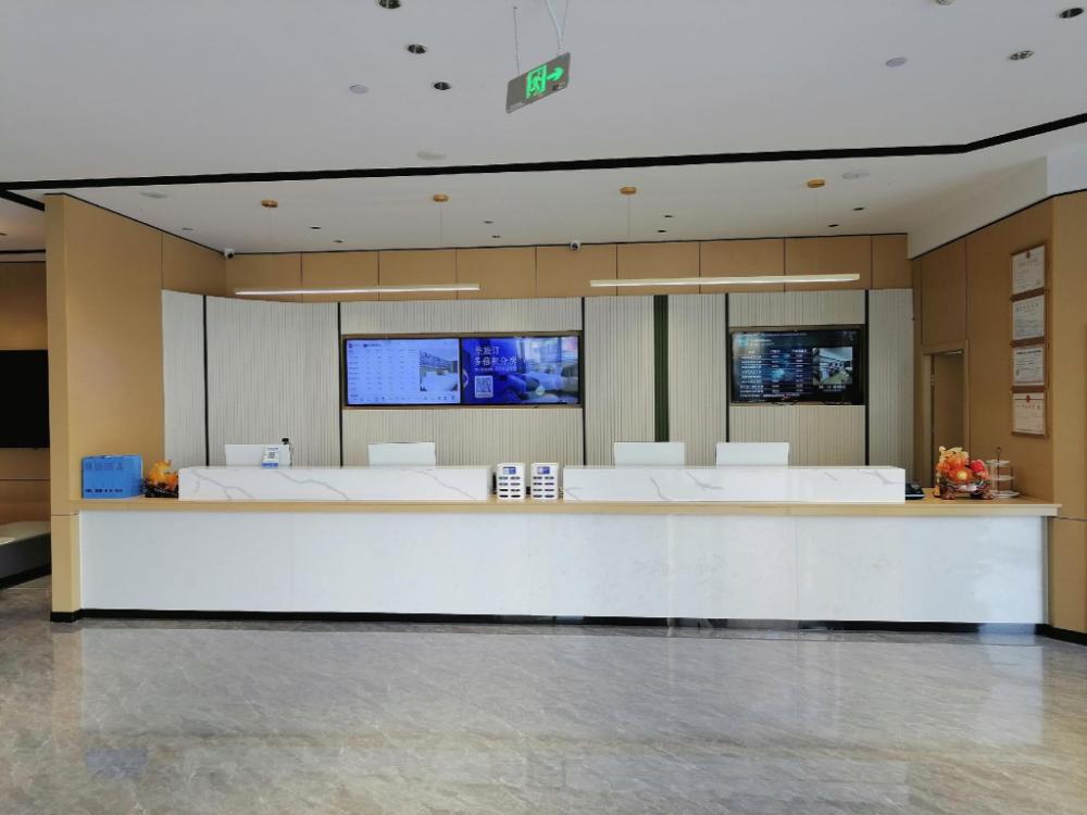 city comfort inn jiujiang yongxiu county government square