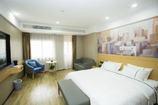 city comfort inn jiujiang yongxiu county government square