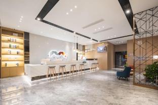 borrman hotel huangshi north railway station