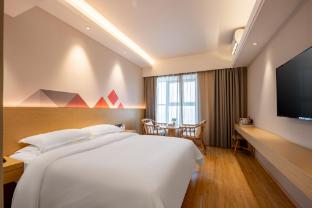 borrman hotel jinan east station wanhong plaza