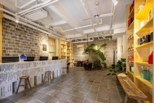 borrman hotel jinan east station wanhong plaza