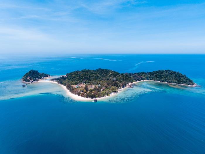 ara dinawan island resort