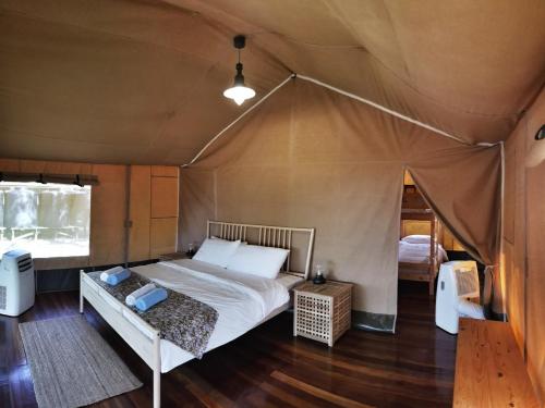 ara dinawan island resort
