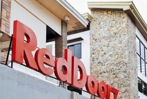 reddoorz greenview hotel and restobar masbate