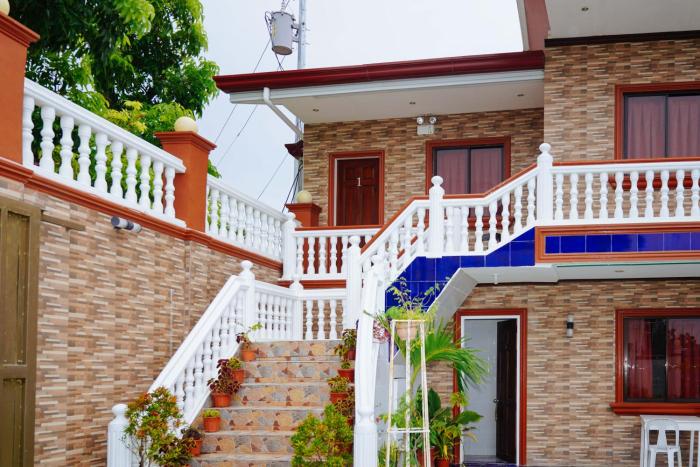 reddoorz plus billys resort oslob