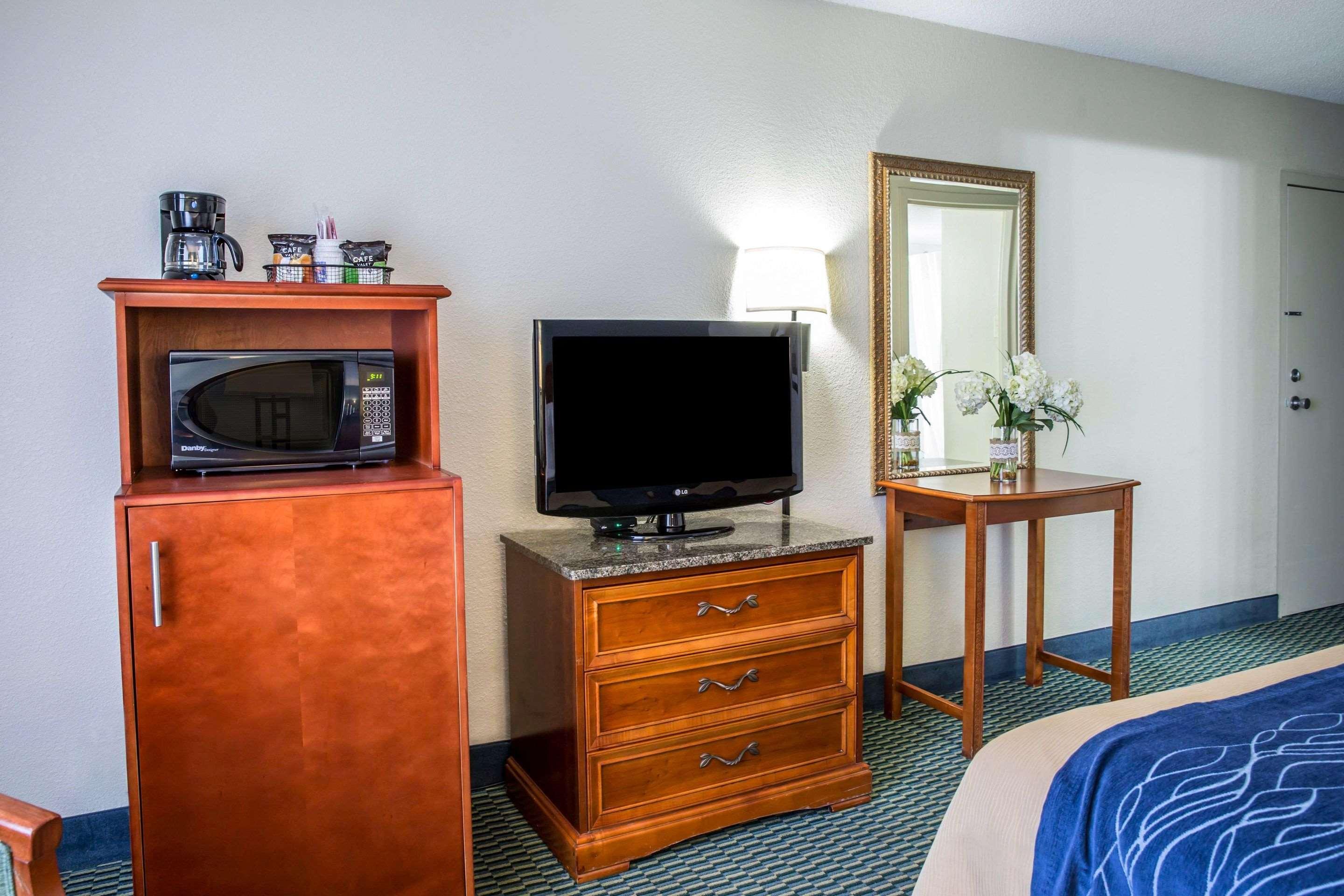 comfort inn on the ocean