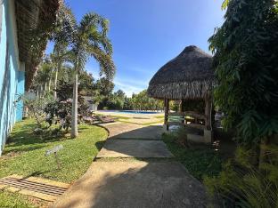 amici resort hotel laoag