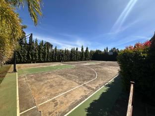 amici resort hotel laoag