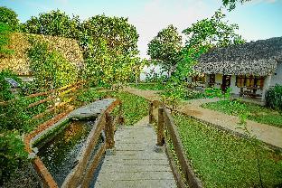 amici resort hotel laoag