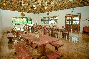 amici resort hotel laoag