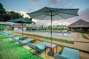 amici resort hotel laoag