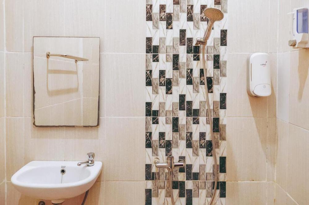 reddoorz sukomanunggal surabaya