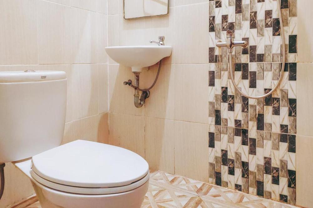 reddoorz sukomanunggal surabaya