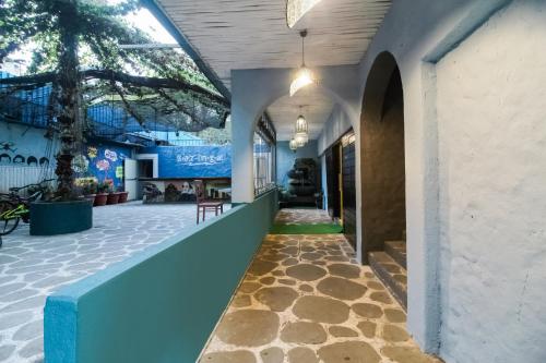 townhouse oak hotel shubhangan near juhu beach