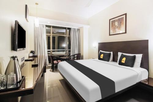 townhouse oak hotel shubhangan near juhu beach
