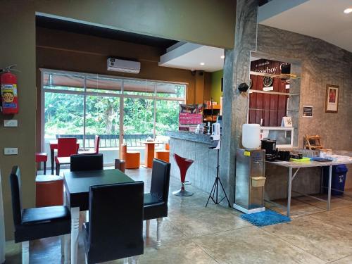 preme apartment maejo