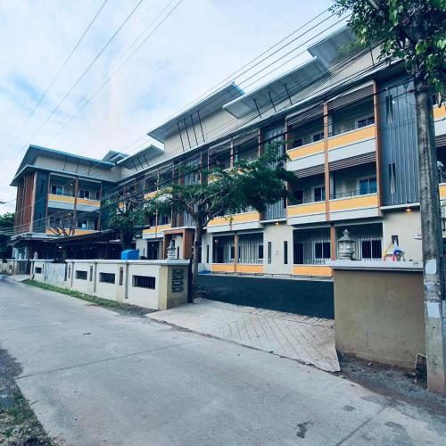 preme apartment maejo