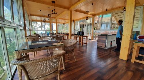 the woods retreat