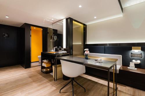 atour s hotel shanghai lujiazui century avenue