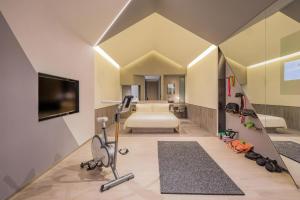 atour s hotel shanghai hongqiao center aiqinhai mall