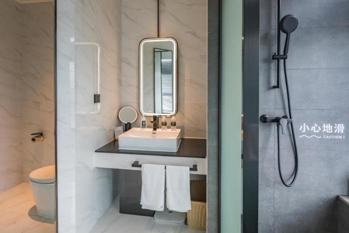 atour s hotel shanghai hongqiao center aiqinhai mall