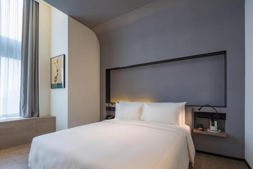 atour s hotel shanghai hongqiao center aiqinhai mall