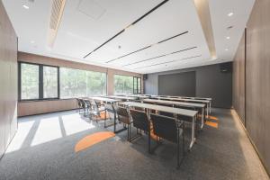 atour light hotel hangzhou xiasha