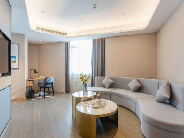 atour hotel suzhou campus town yuexi metro station