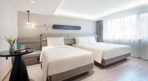 atour light hotel dalian xinghai plaza xian road