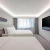 atour light hotel dalian xinghai plaza xian road