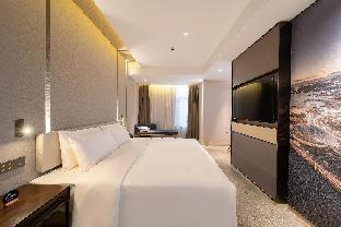 atour hotel dalian north railway station hua nan plaza