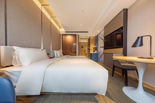 atour hotel kunming cuihu