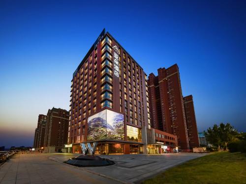 atour hotel shenyang south railway station municipal government