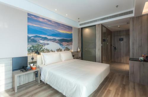 atour hotel shenyang south railway station municipal government