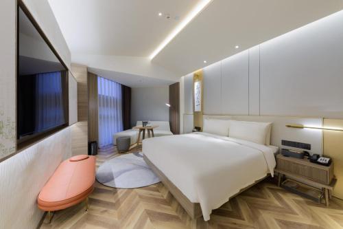 atour s hotel beijing zhongguan village beijing foreign studies university