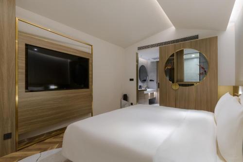 atour s hotel beijing zhongguan village beijing foreign studies university