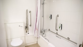 premier inn high wycombe central