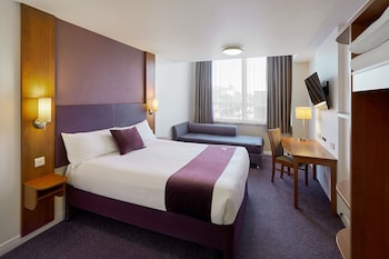 premier inn high wycombe central