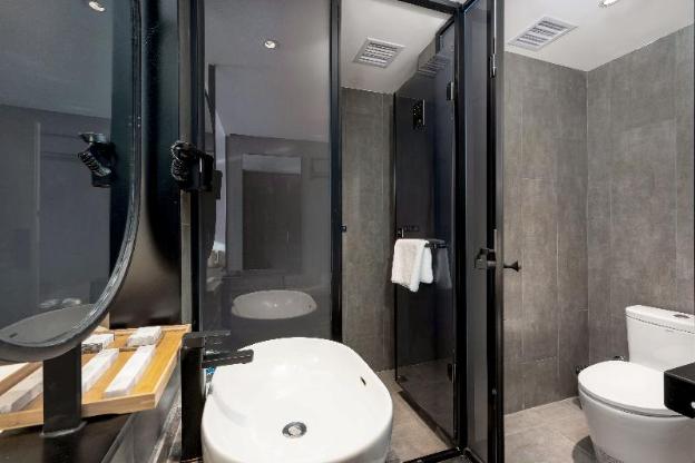 starway hotel shenyang tiexi dream factory